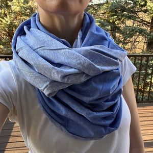 Two tone blue cotton Gap infinity scarf